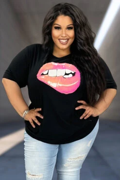 30 GT-F {Kiss Me} Black Pink Lip Graphic Tee PLUS SIZE 1X 2X 3X