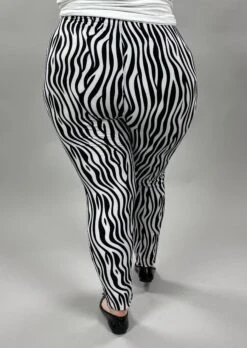 LEG-22 {3D Thoughts} Black & White Leggings EXTENDED PLUS SIZE 3X/5X -Curvy Chic Boutique image 1e42c85e 7ef2 4a92 9ef3 5cc2c7b776b7