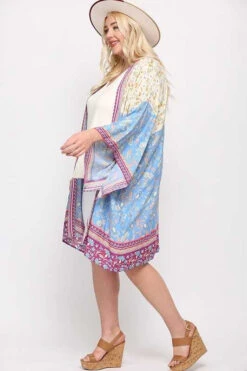 13 OT-V {Lake Ready} Blue/Cream Floral Kimono PLUS SIZE XL 1X 2X -Curvy Chic Boutique image 3ba1dc47 86d2 49bb b84b af2dffe89cd3