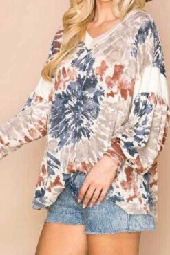 59 OR 26 CP-D {Time For Change} Navy Print V-Neck Top SALE!!! PLUS SIZE 1X 2X 3X