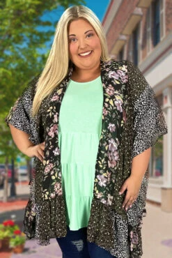 34 OT-L {I Am Here} Umgee Black Mulit-Print Kimono PLUS SIZE XL/1X 1X/2X -Curvy Chic Boutique image 6d936fe0 975e 4dc5 b18f 8d7444d2aa6c