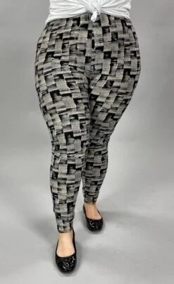LEG-15 {Touch Of Black} Ivory/Black Print Leggings EXTENDED PLUS SIZE 3X/5X -Curvy Chic Boutique image 8fa3fdcd db86 4db9 848e e7fa9e2272f8