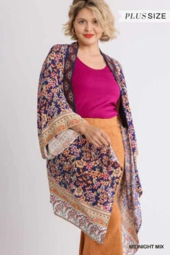 11 OT-R {Sweetest Gesture} Umgee Navy Floral Kimono PLUS SIZE XL/1X 1X/2X -Curvy Chic Boutique image dc5334f1 4565 4365 a8b2 0b30b7f13913