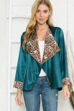 OT (Night Out In Memphis) Hunter Green & Leopard Cardigan -Curvy Chic Boutique image e57d2b29 d13d 4d71 9ddf c61197a03934